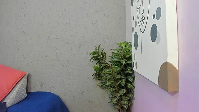 Tiffany mendez online show from March 5, 12:01 pm