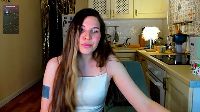 Snapshot of Annie_aww chatting on December 22, 11:41 pm Annie aww online show from December 22, 11:41 pm