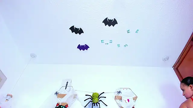 nahomygrey  online show from October 14, 8:09 pm