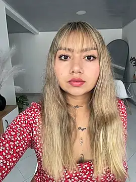 amanda-medrano1 online show from February 13, 2:46 pm