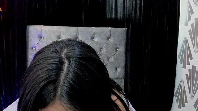 JulessCornett online show from March 7, 8:44 pm