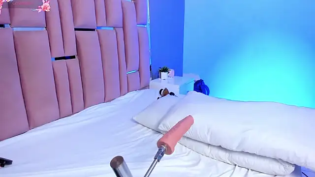 Snapshot of AnaHank_ chatting on September 30, 5:12 am AnaHank online show from September 30, 5:12 am