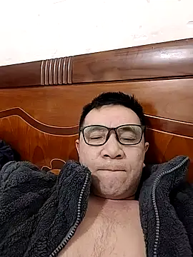 Snapshot of yjw6688 chatting on March 8, 8:18 am yjw6688 online show from March 8, 8:18 am