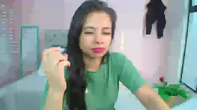 soyzarahtorres online show from January 15, 10:02 pm