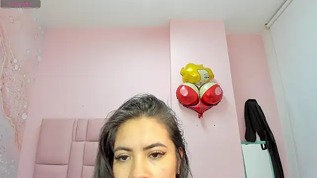 soyzarahtorres online show from September 22, 11:18 pm