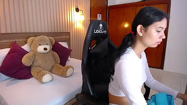 melody flowers online show from December 2, 12:18 pm