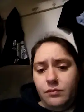 Snapshot of lilbishmiss chatting on January 21, 8:32 pm lilbishmiss online show from January 21, 8:32 pm