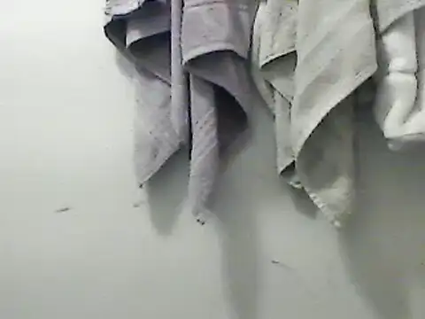 Snapshot of lilbishmiss chatting on January 27, 8:28 pm lilbishmiss online show from January 27, 8:28 pm