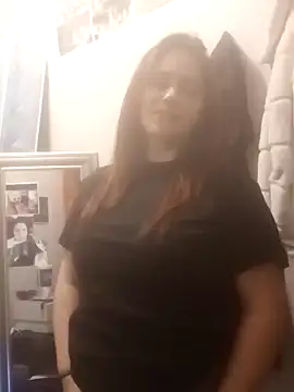 Snapshot of lilbishmiss chatting on February 2, 5:42 am lilbishmiss online show from February 2, 5:42 am