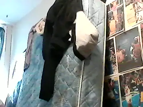 Snapshot of lilbishmiss chatting on March 1, 8:31 pm lilbishmiss online show from March 1, 8:31 pm