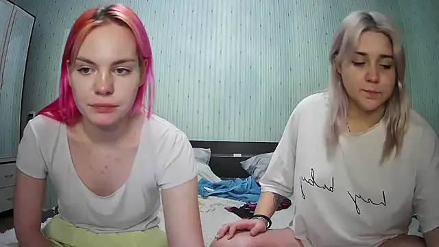 ChrisGirls online show from January 4, 2:14 pm