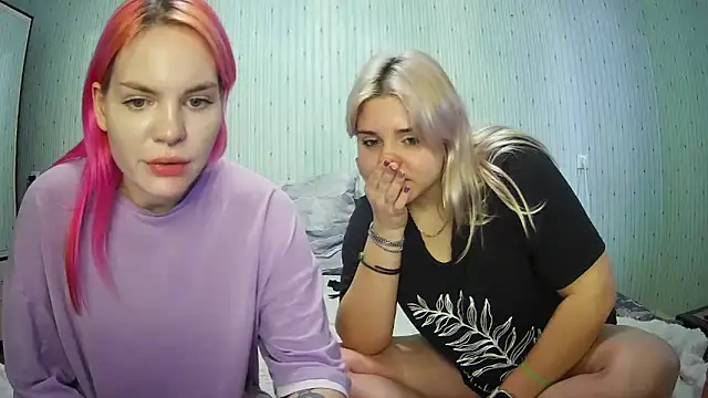 ChrisGirls online show from January 11, 12:18 pm