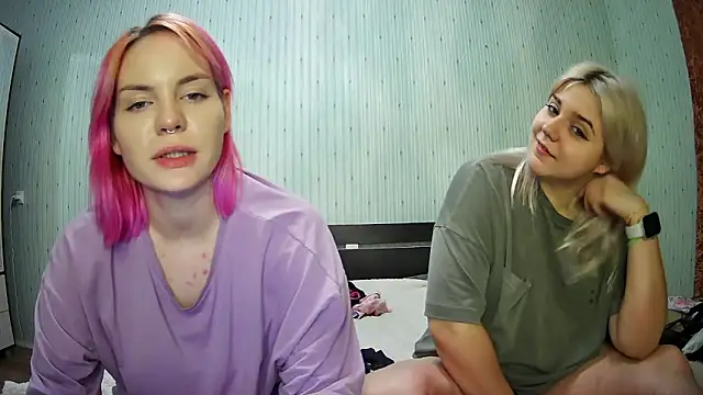 ChrisGirls online show from January 17, 2:39 pm