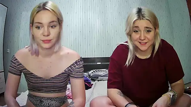 ChrisGirls online show from January 23, 4:59 pm