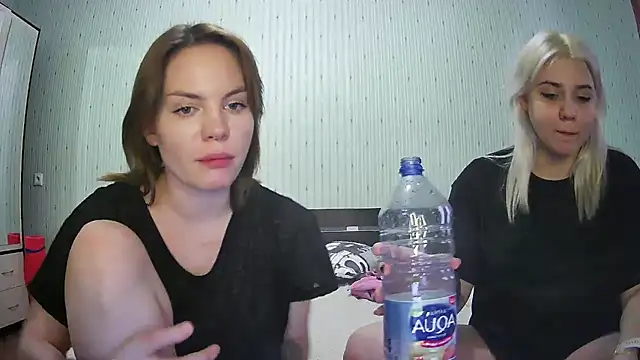 ChrisGirls online show from February 18, 1:33 pm