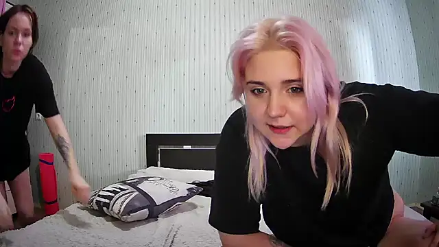 ChrisGirls online show from February 19, 1:39 pm