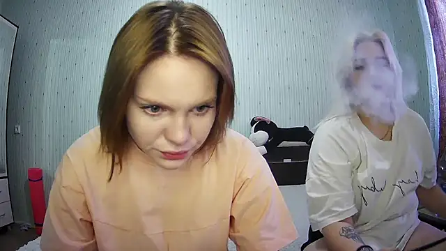 ChrisGirls online show from February 24, 9:10 am