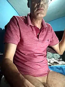 hugosafado333 online show from March 3, 2:58 am