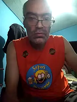 hugosafado333 online show from March 9, 3:22 am