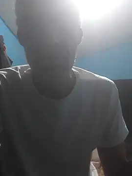 hugosafado333 online show from September 22, 12:12 am