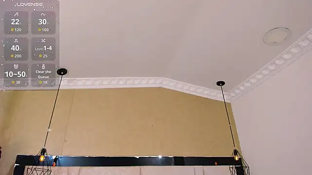 Snapshot of kimCosseyy chatting on February 13, 2:07 am kimCosseyy online show from February 13, 2:07 am