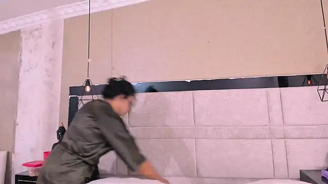 Snapshot of kimCosseyy chatting on February 19, 3:57 am kimCosseyy online show from February 19, 3:57 am