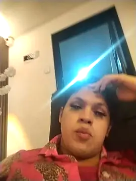 Snapshot of kimCosseyy chatting on March 13, 2:07 am kimCosseyy online show from March 13, 2:07 am