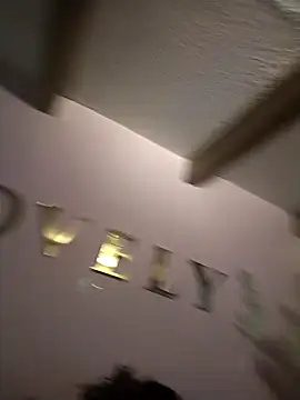 Snapshot of kimCosseyy chatting on March 15, 3:12 am kimCosseyy online show from March 15, 3:12 am