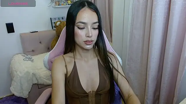 melody brawns online show from June 11, 1:27 am
