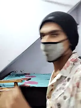 Snapshot of Habibi_big_b chatting on December 13, 5:05 am Habibi big b online show from December 13, 5:05 am