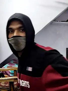 Snapshot of Habibi_big_b chatting on December 23, 5:22 pm Habibi big b online show from December 23, 5:22 pm