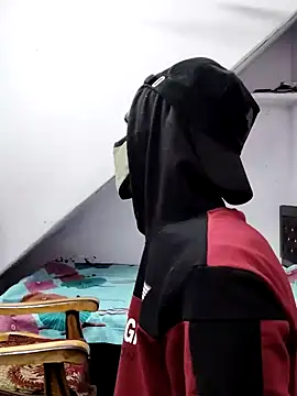 Snapshot of Habibi_big_b chatting on December 26, 3:38 am Habibi big b online show from December 26, 3:38 am