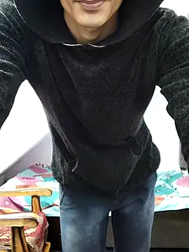 Snapshot of Habibi_big_b chatting on January 1, 11:38 am Habibi big b online show from January 1, 11:38 am