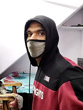 Snapshot of Habibi_big_b chatting on January 9, 3:58 am Habibi big b online show from January 9, 3:58 am