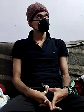 Snapshot of Habibi_big_b chatting on January 30, 5:28 pm Habibi big b online show from January 30, 5:28 pm