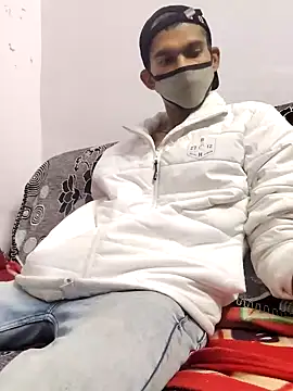 Snapshot of Habibi_big_b chatting on February 3, 4:41 pm Habibi big b online show from February 3, 4:41 pm