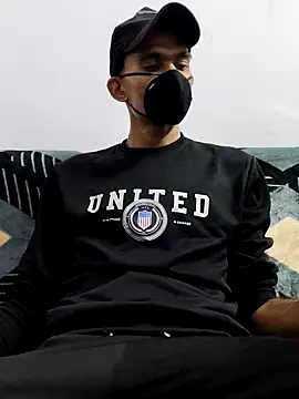 Snapshot of Habibi_big_b chatting on March 11, 4:51 pm Habibi big b online show from March 11, 4:51 pm