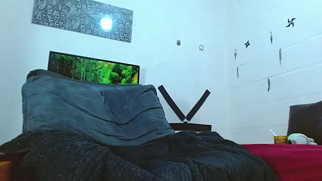 targuerian22 online show from December 21, 4:09 am