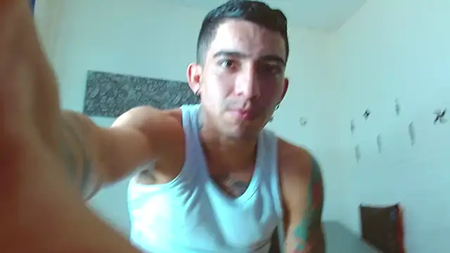 targuerian22 online show from March 18, 7:10 pm