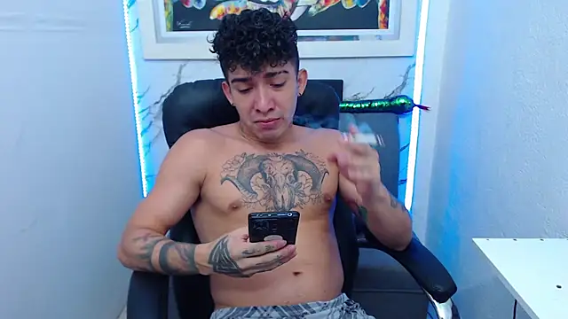 targuerian22 online show from October 9, 2:42 am