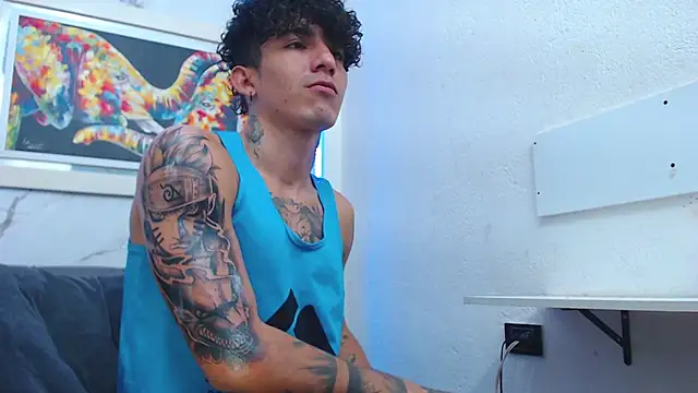 targuerian22 online show from March 26, 1:22 am