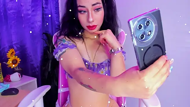 hanna  azumi online show from December 13, 3:49 am