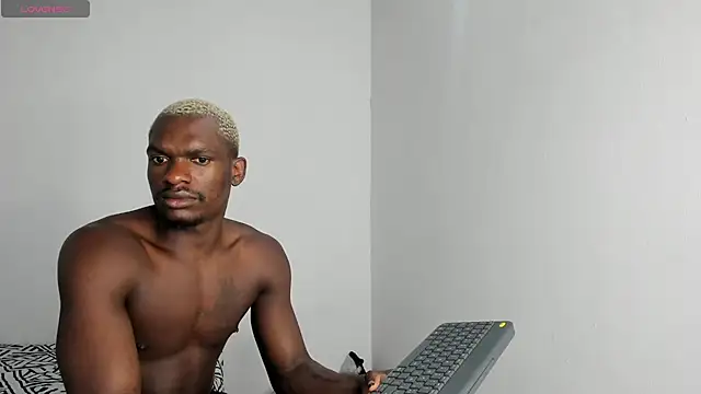 edwin mosquera1 online show from November 20, 9:47 pm