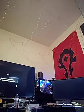 Snapshot of lit702 chatting on October 28, 3:47 pm lit702 online show from October 28, 3:47 pm