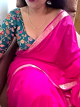 Snapshot of Roja-Telugu777 chatting on February 11, 1:32 am Roja-Telugu777 online show from February 11, 1:32 am