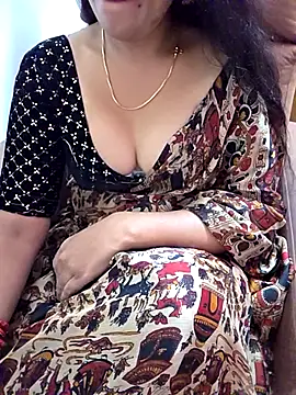 Snapshot of Roja-Telugu777 chatting on February 24, 2:26 pm Roja-Telugu777 online show from February 24, 2:26 pm