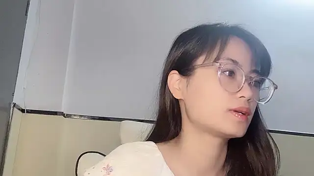 Snapshot of Honey-cici chatting on March 13, 8:48 am Honey-cici online show from March 13, 8:48 am