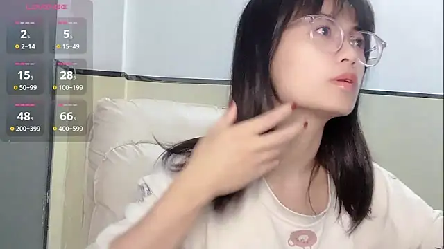 Snapshot of Honey-cici chatting on March 23, 3:32 am Honey-cici online show from March 23, 3:32 am