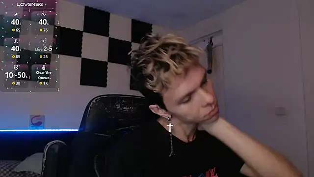 bryamado69 online show from September 18, 2:13 am