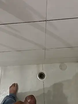 Snapshot of Gururonny07 chatting on October 16, 12:44 am Gururonny07 online show from October 16, 12:44 am